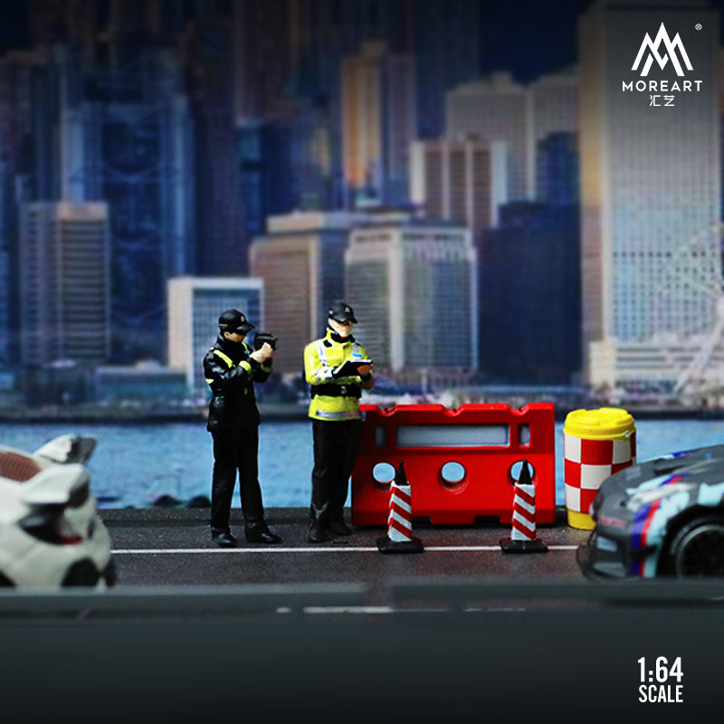 Các nhân vật cảnh sát giao thông từ nhiều góc độ