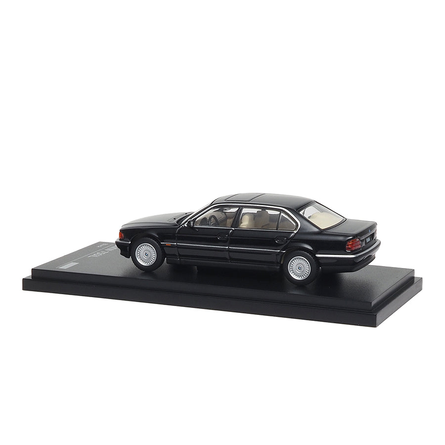 Mô hình xe ARbox(Almost Real) 1:64 BMW 750iL (E38) black - 630201001