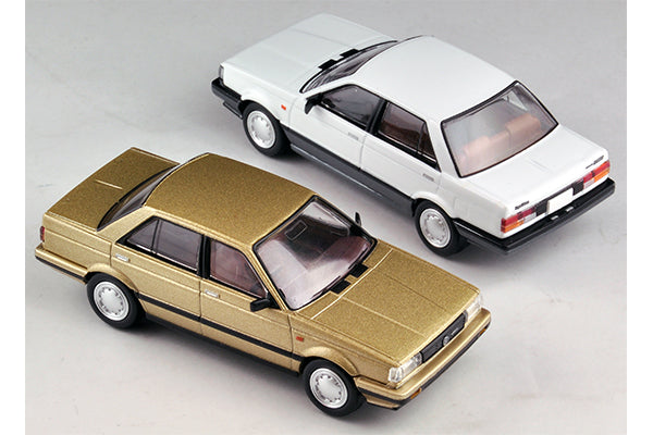 Mô hình xe Tomyca Limited Vintage TLV 1:64 Sunny 1500 Super Saloon (white/gray) | LV-N10c