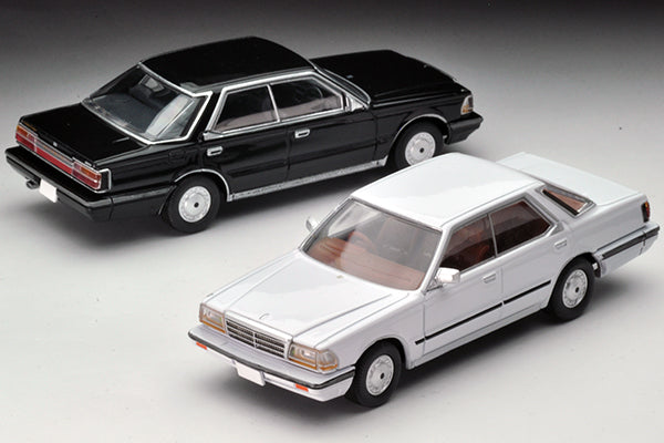 Mô hình xe Tomyca Limited Vintage TLV 1:64 Gloria V30 Brougham (black) | LV-N150b