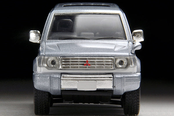 Mô hình xe Tomyca Limited Vintage TLV 1:64 Pajero Super Exceed Z (silver/white) | LV-N189a
