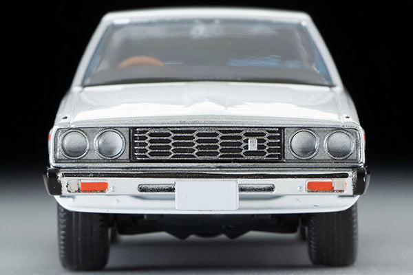 Mô hình xe Tomyca Limited Vintage TLV 1:64 Nissan Skyline Hardtop 2000GT-EX (white) 1977 model | LV-N222b
