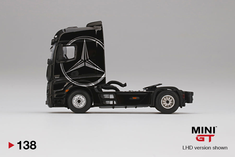 Mô hình xe Mini GT 1:64 Mercedes-Benz Actros Black w/ Silver Mercedes Logo - MGT00138