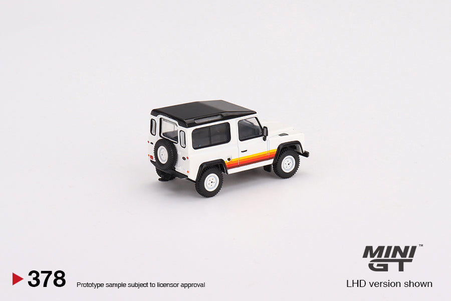 Mô hình xe Mini GT 1:64 Land Rover Defender 90 Wagon White - MGT00378