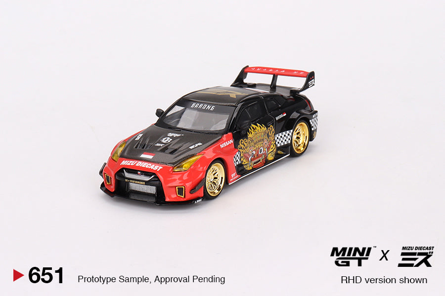 Mô hình xe Mini GT 1:64 LB-Silhouette WORKS GT NISSAN 35GT-RR Ver.1 “BARONG” MINI GT x MIZU Diecast - MGT00651