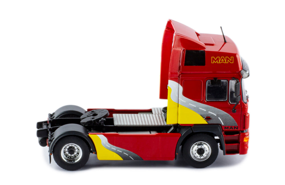 Mô hình xe đầu kéo IXO 1:43 Man F2000 19.463 1994 (Road Star Edition) Red - TR138.22