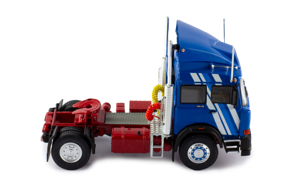 Mô hình xe đầu kéo IXO 1:43 Iveco Fiat 190.38 Turbostar 1984 Blue - TR196.22