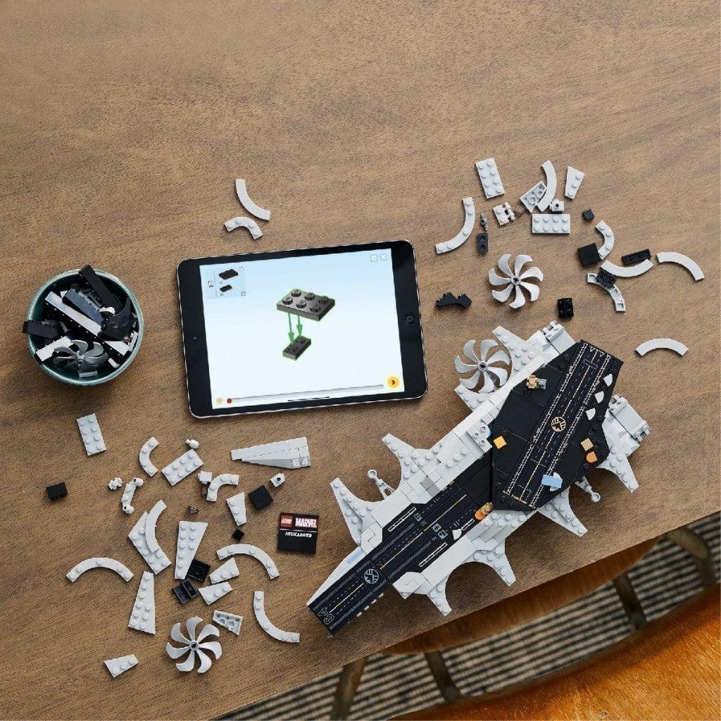 LEGO ADULTS ICONS 76295 Đồ Chơi Lắp Ráp Tàu Sân Bay Trên Không Của S.H.I.E.L.D (509 Chi Tiết)