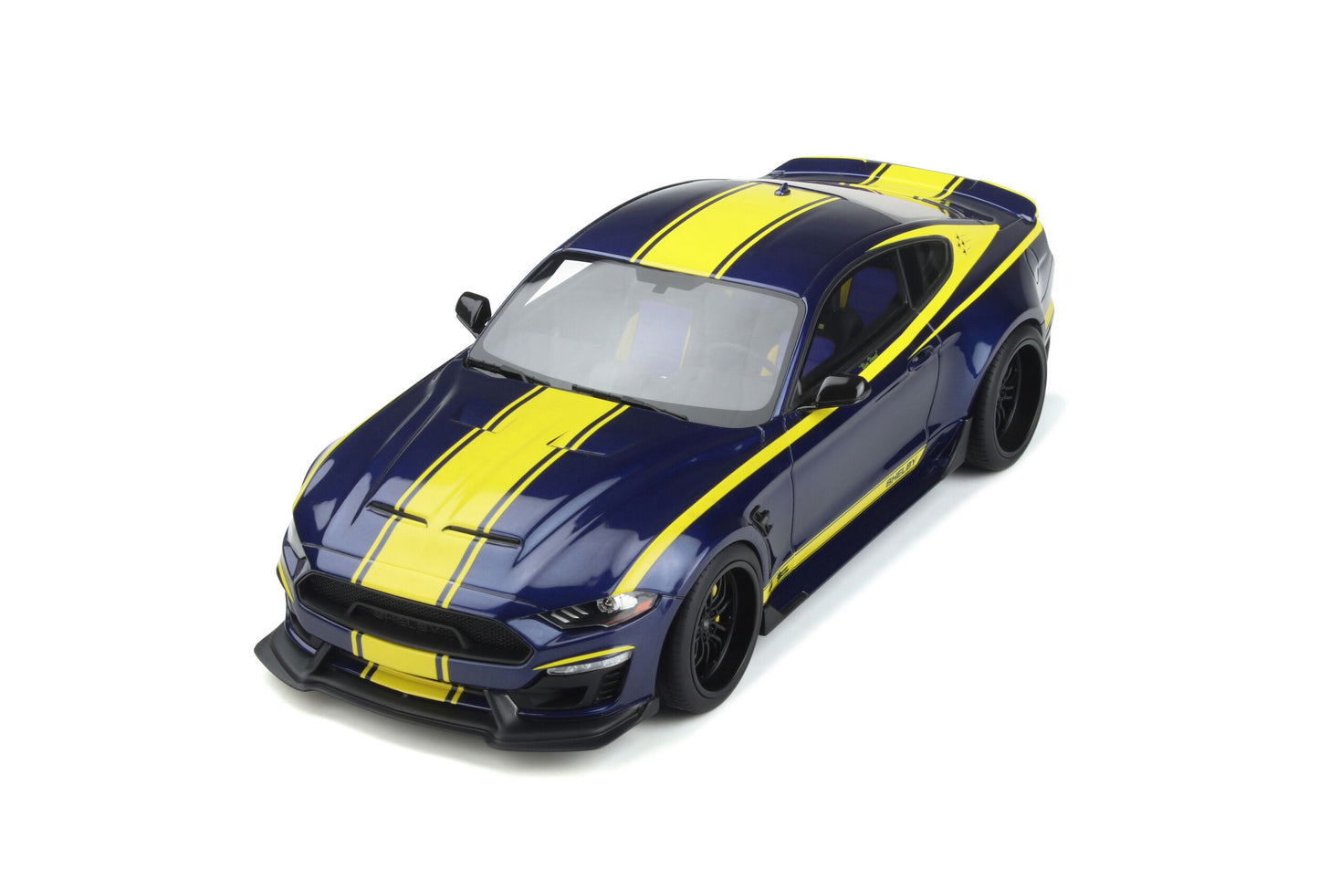 Mô hình xe GT SPIRIT 1:18 Shelby Mustang Super snake coupe - GT871