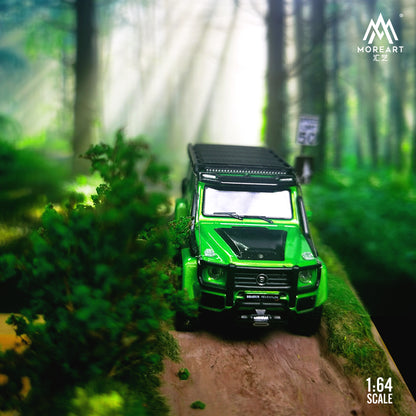 Mô hình diorama Green Field 1:64 MOREART cận cảnh chi tiết đường đi