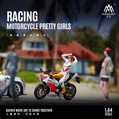 Mô tô và búp bê trong diorama