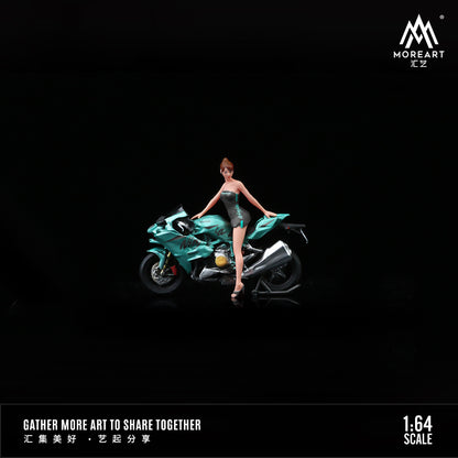 Mô hình diorama Kawasaki Motorcycle Girl Doll 1:64 cận cảnh xe máy