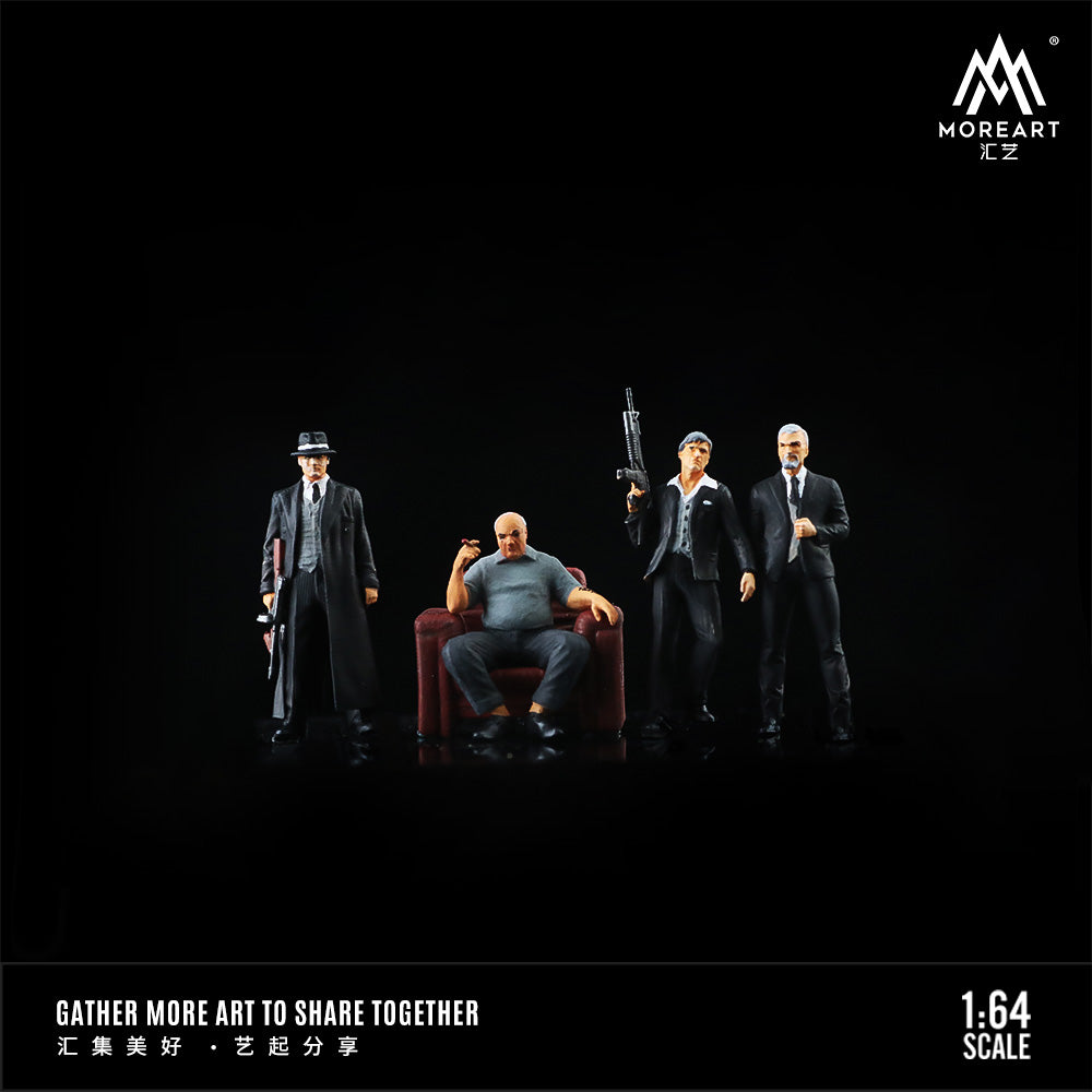 Gang Boss Doll Set trong hộp trưng bày