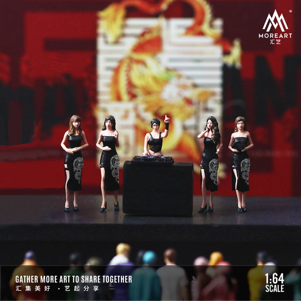 Mô hình diorama Booth trong hộp trưng bày