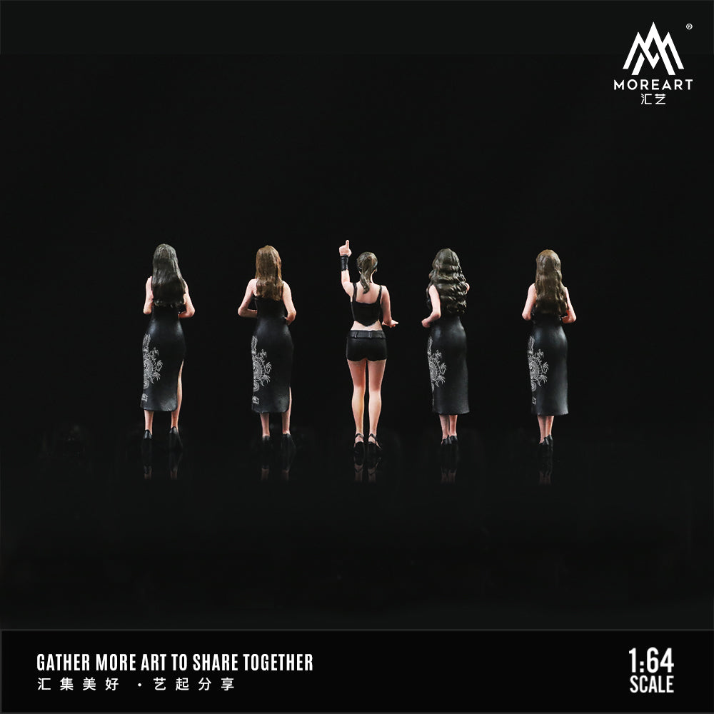 Mô hình Platform One Booth và búp bê đi kèm