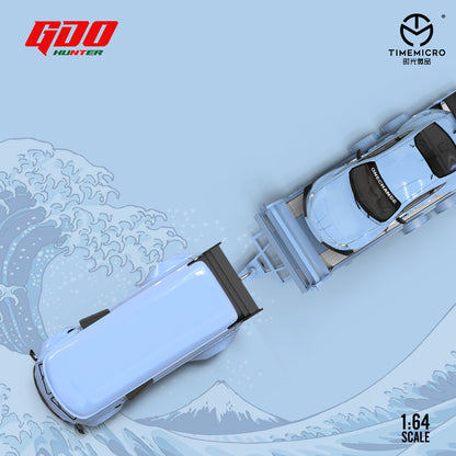 Bên hông xe Toyota 86 và T1 Bus GDO