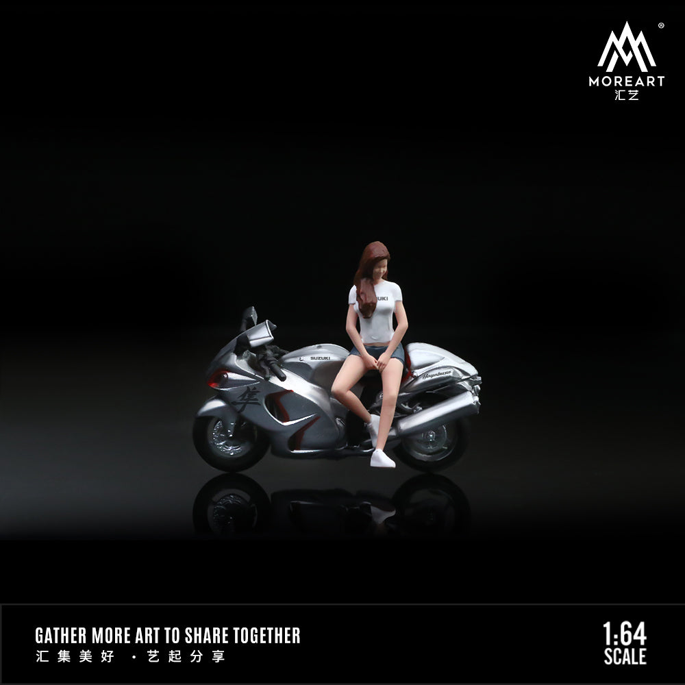 Suzuki Hayabusa trắng MoreArt 1:64 góc trước