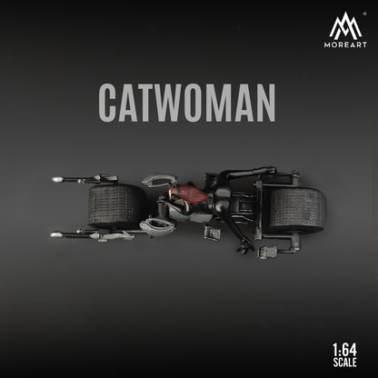 Mô hình diorama Batman Catwoman Motorcycle Moreart với Catwoman