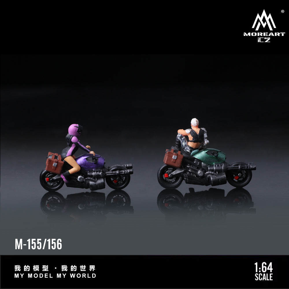 Cận cảnh búp bê và xe