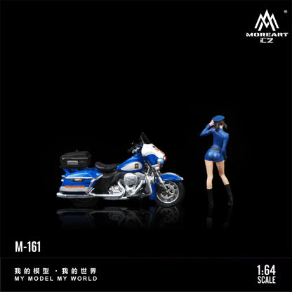 Mô hình Harley-Davidson với nữ cảnh sát giao thông