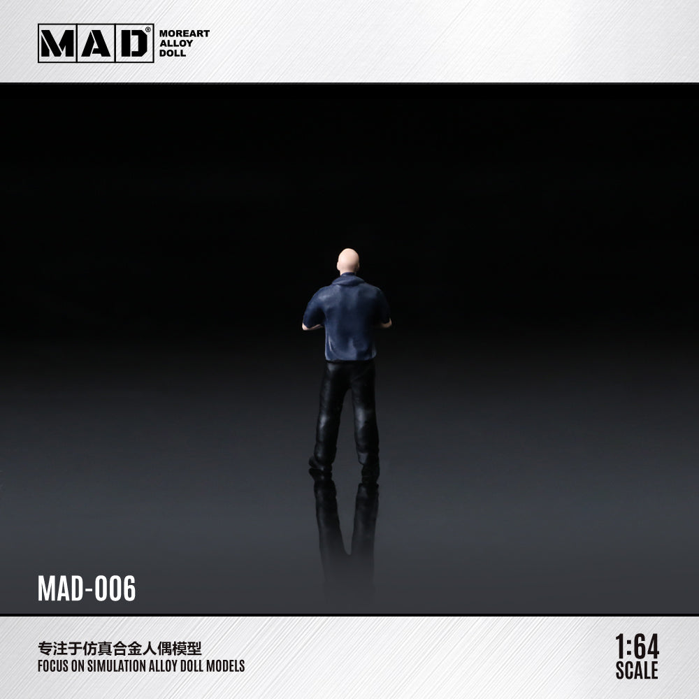 Mặt trước nhân vật