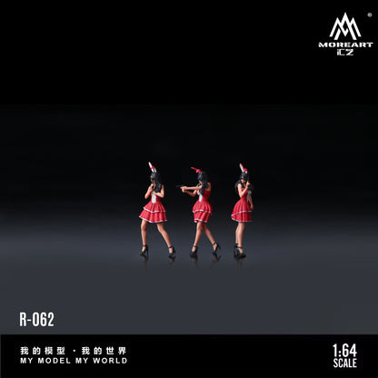 Tạo dáng Bunny Girl Doll