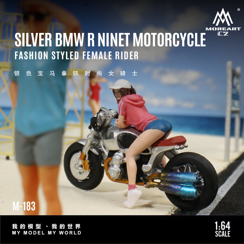 Diorama MOREART BMW Latte với nữ rider tạo dáng