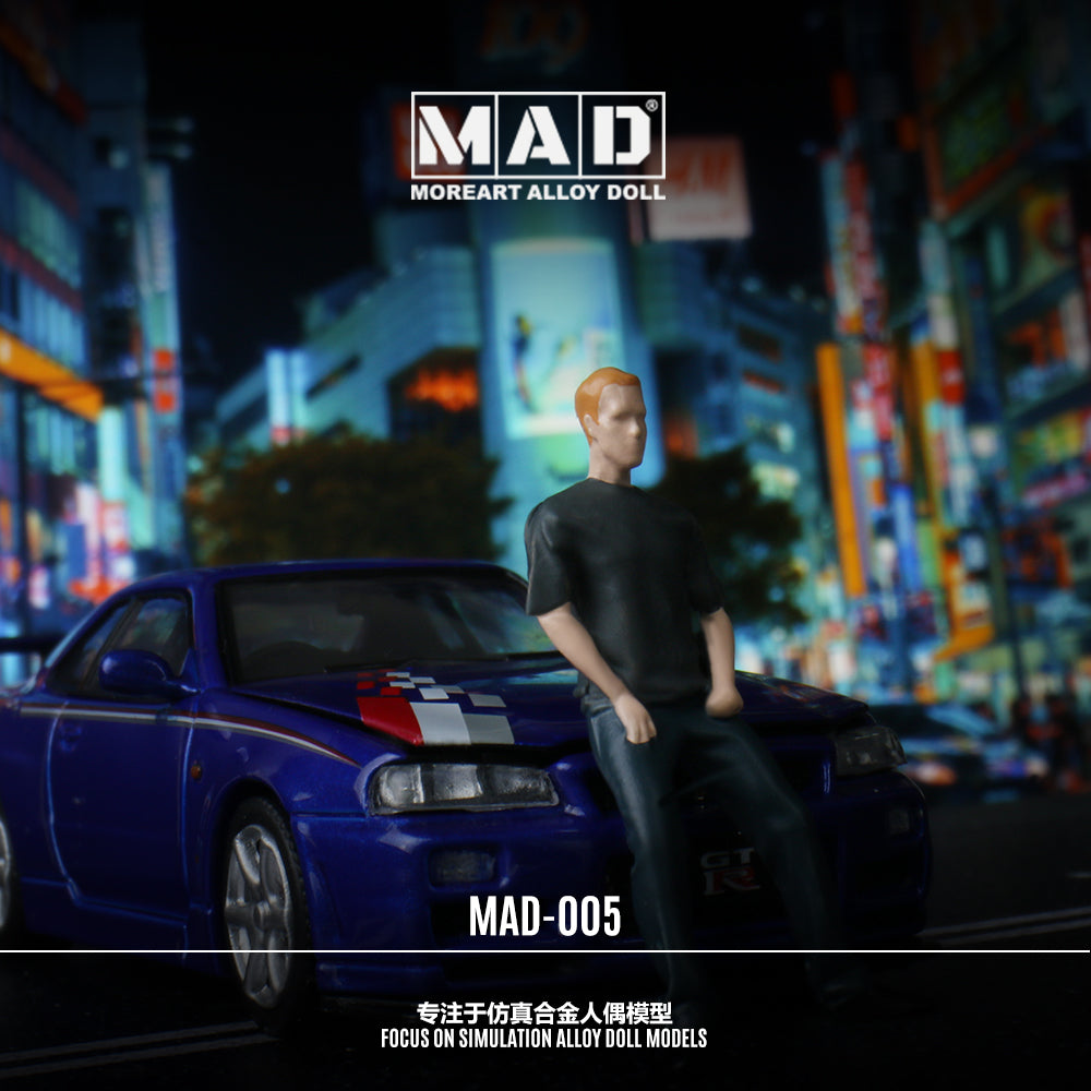 Nhân vật nam áo xám