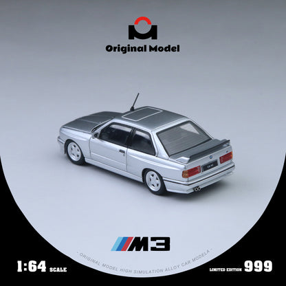 Xe E30 M3 tỉ lệ 1:64