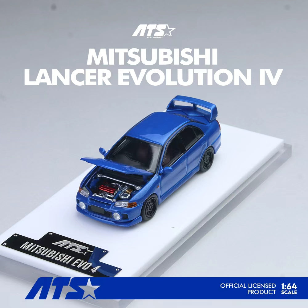 Góc trước xe Mitsubishi EVO 4 màu xanh dương tỉ lệ 1:64