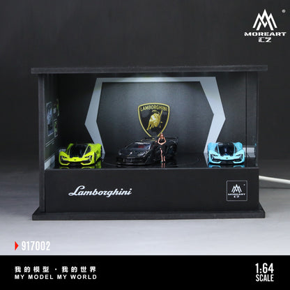 Mô hình Lamborghini trên bàn xoay