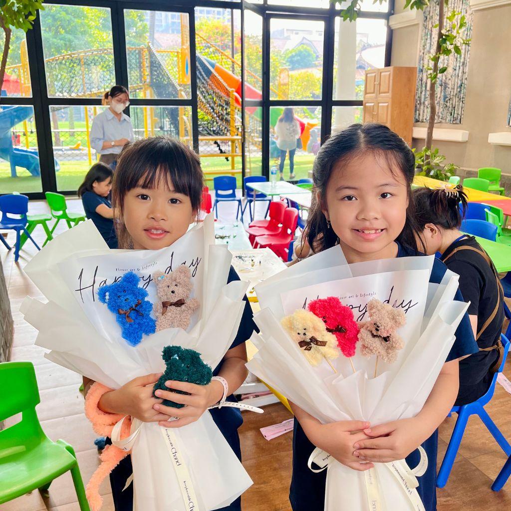 Bó hoa len xù 3 gấu - Tháng 3 2025 - Mocus Gift & Toys