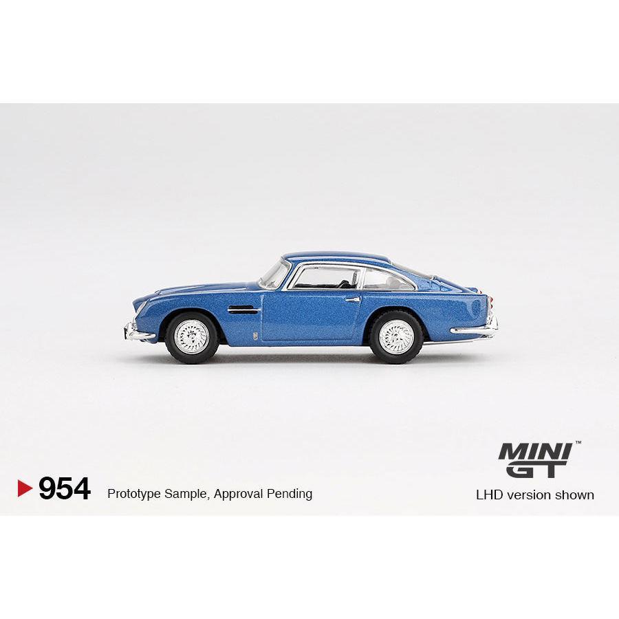 [HÀNG CÓ SẴN] Mocus Mô hình xe Mini GT 1:64 Aston Martin DB5 Sierra Blue 954