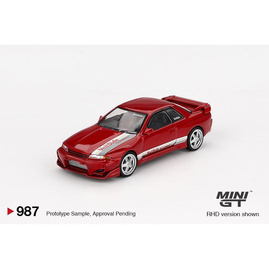 [HÀNG CÓ SẴN] Mocus Mô hình xe Mini GT 1:64 Nissan Skyline GT-R (R32) VeilSide Combat C-I Gem Red 987
