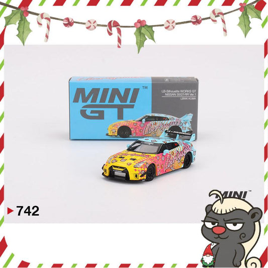 [HÀNG CÓ SẴN] Mocus Mô hình xe Mini GT 1:64 LB-Silhouette WORKS GT NISSAN 35GT-RR Ver.1 LBWK KUMA 742