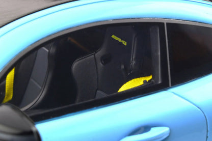 Mô hình xe GT SPIRIT 1:18 Mercedes-Amg Gt-R - GT787