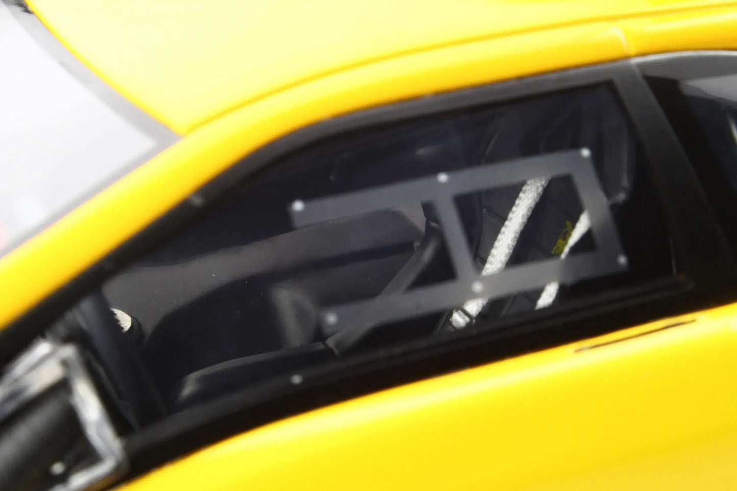 Mô hình xe GT SPIRIT 1:18 Lamborghini Diablo Gt-R - GTS18509Y