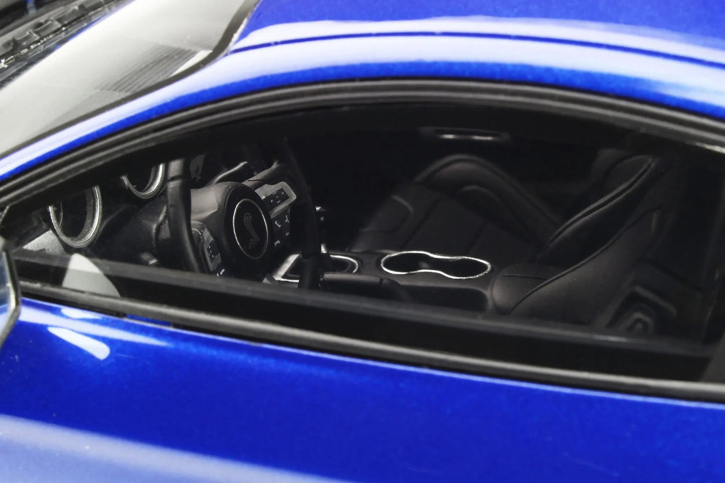 Mô hình xe GT SPIRIT 1:18 Ford Shelby GT-350 “Widebody” - GT238