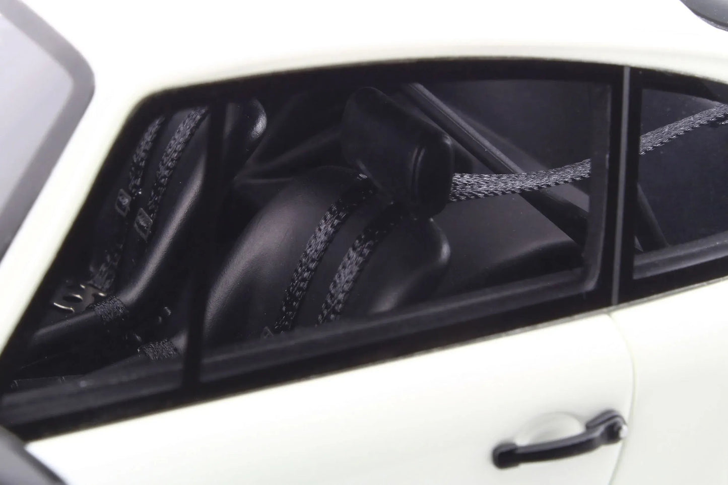 Mô hình xe GT SPIRIT 1:18 Porsche 911 3.0 RS - GT223