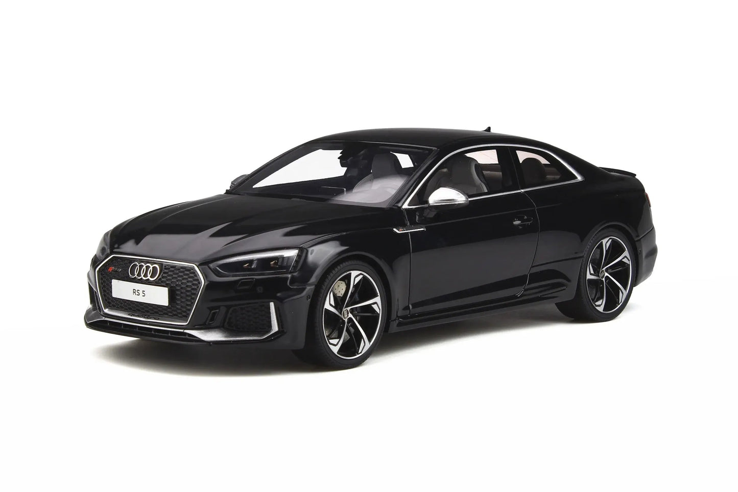 Mô hình xe GT SPIRIT 1:18 Audi RS 5 Coupe - GT751