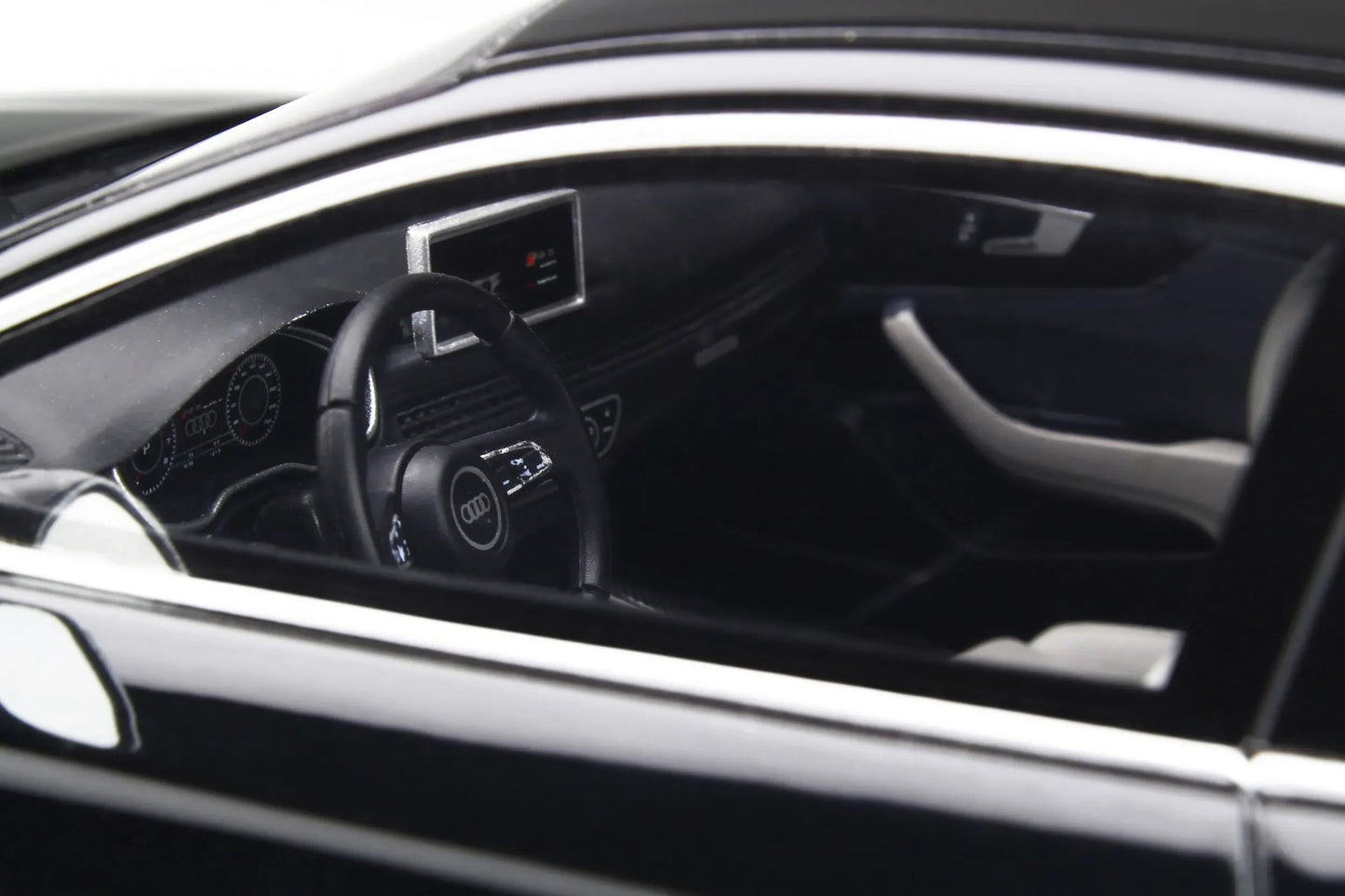 Mô hình xe GT SPIRIT 1:18 Audi RS 5 Coupe - GT751