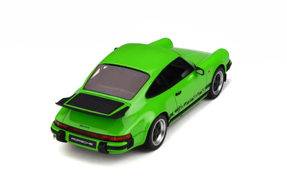 Mô hình xe GT SPIRIT 1:18 Porsche 911 3.2 Carrera - GT740