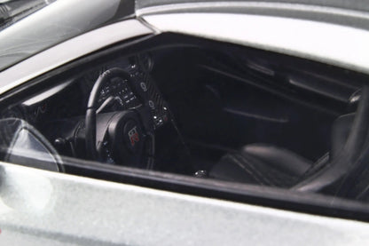 Mô hình xe GT SPIRIT 1:18 Nissan GT-R R35 Modified by Prior Design - GT243