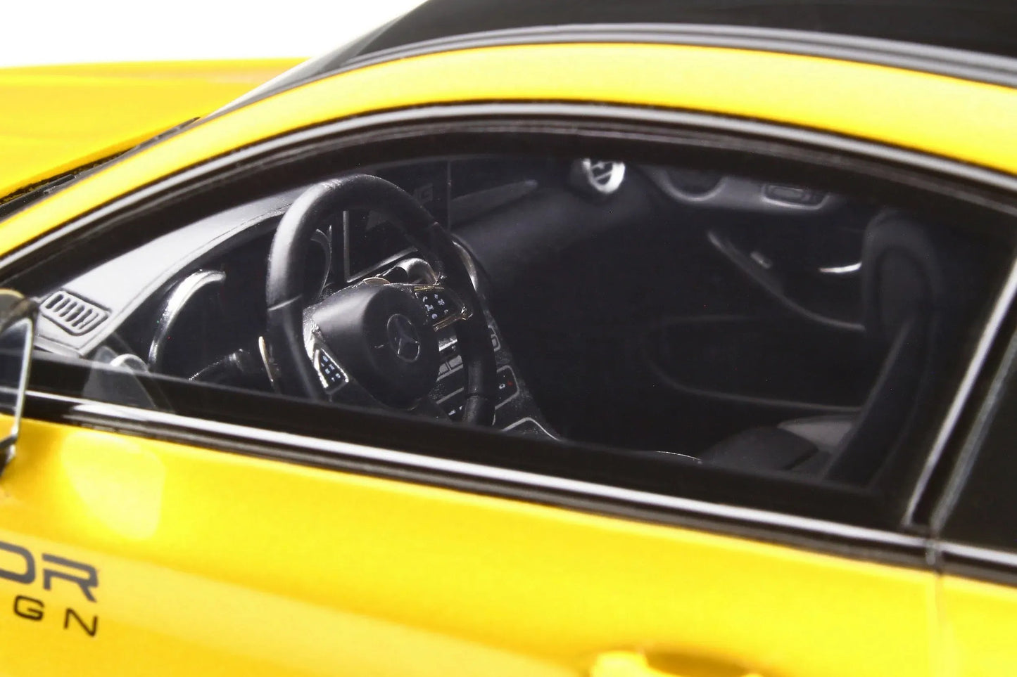 Mô hình xe GT SPIRIT 1:18 Prior Design PD65CC C Class 63 AMG Coupe - GT235