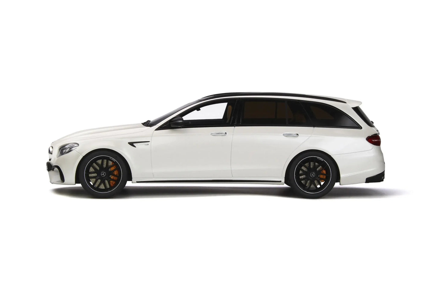 Mô hình xe GT SPIRIT 1:18 Mercedes-AMG E63 S T-Modell 2019 - GT795