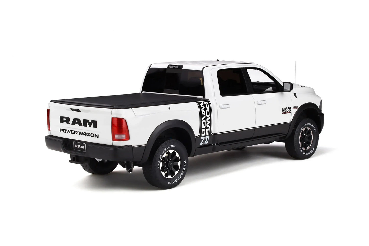 Mô hình xe GT SPIRIT 1:18 2017 Ram 2500 Power Wagon - GT790