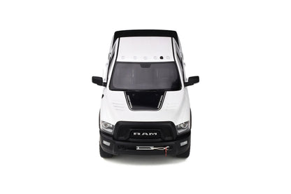 Mô hình xe GT SPIRIT 1:18 2017 Ram 2500 Power Wagon - GT790