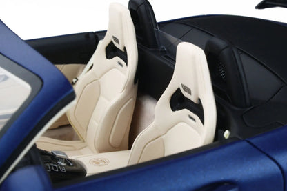 Mô hình xe GT SPIRIT 1:18 Mercedes-AMG GT R Roadster - GT259