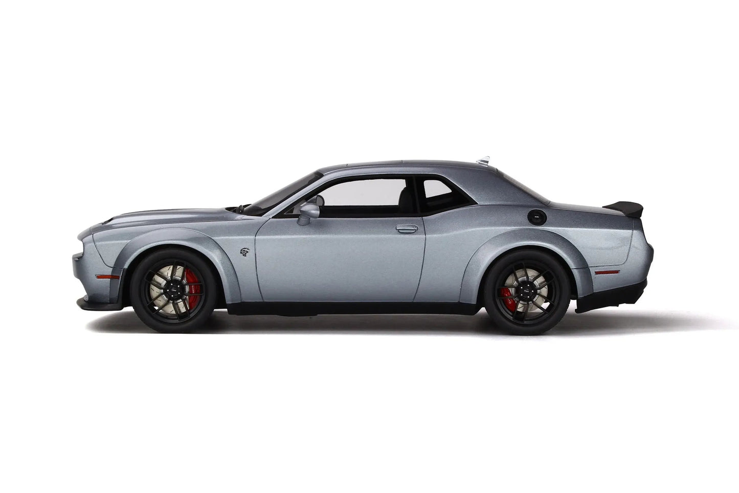 Mô hình xe GT SPIRIT 1:18 Dodge Challenger SRT Hellcat Redye - GT226