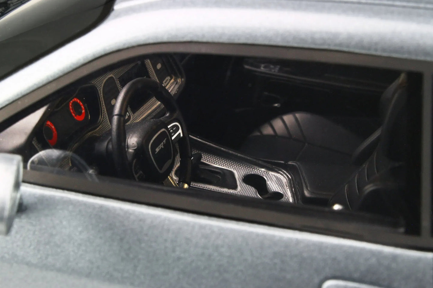 Mô hình xe GT SPIRIT 1:18 Dodge Challenger SRT Hellcat Redye - GT226